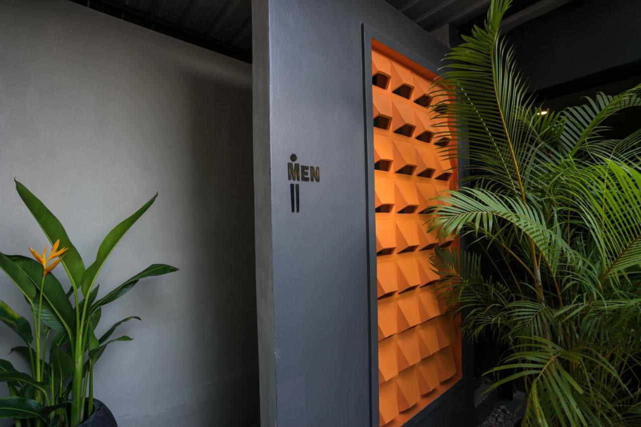 White Rabbit Hostel Siem Reap Exterior foto
